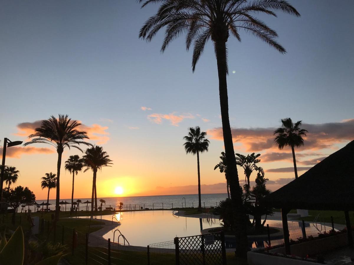 Mi Capricho 4C Beachfront -Apartment With Sea View - Costa Del Sol Sitio de Calahonda Bagian luar foto