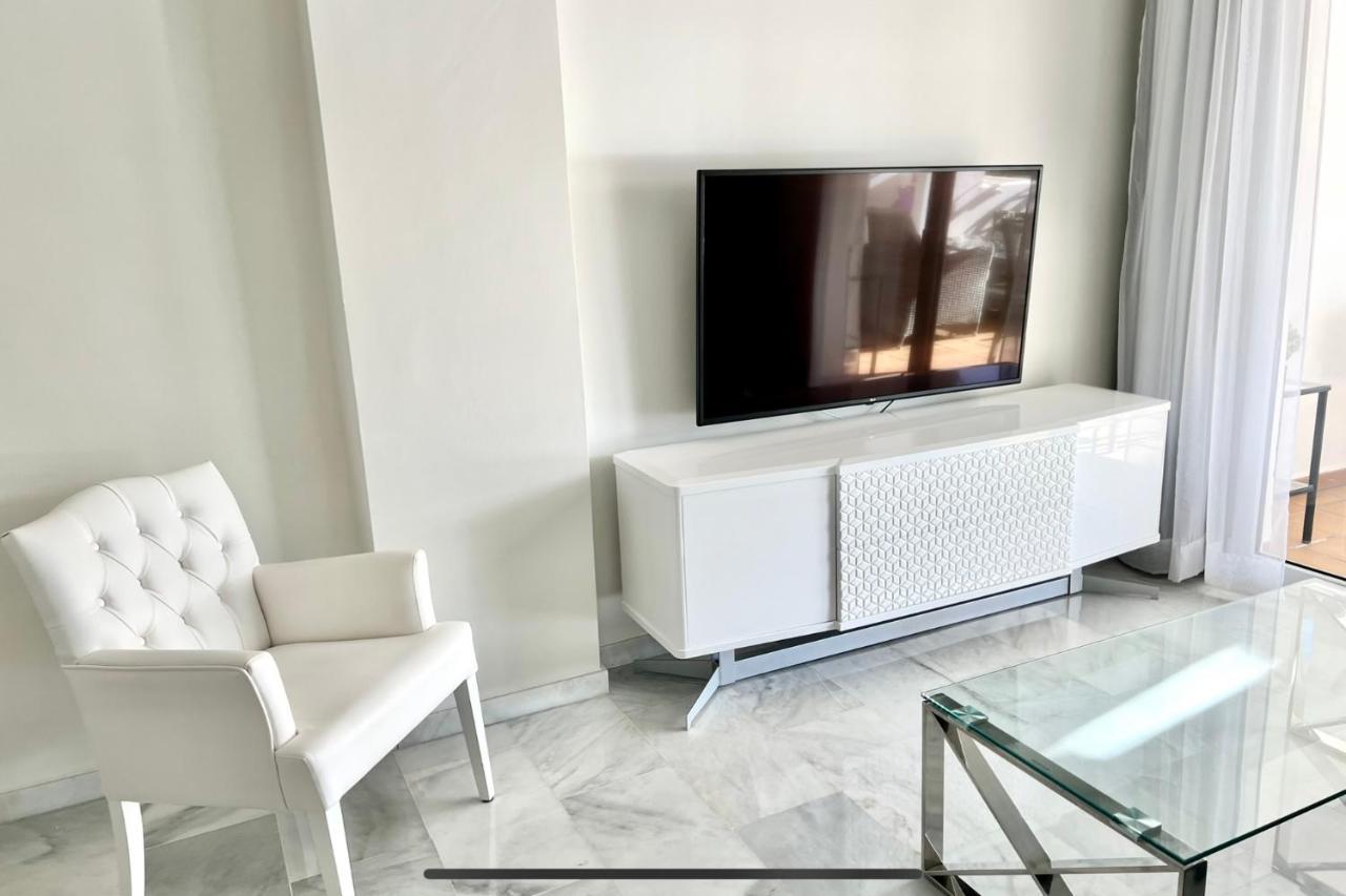 Mi Capricho 4C Beachfront -Apartment With Sea View - Costa Del Sol Sitio de Calahonda Bagian luar foto